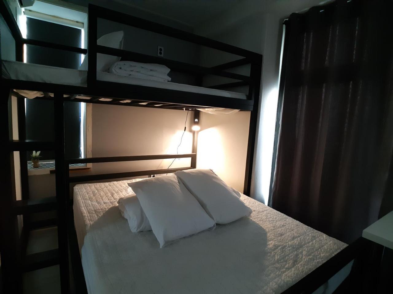 Sinchon Cooing Guesthouse 2*
