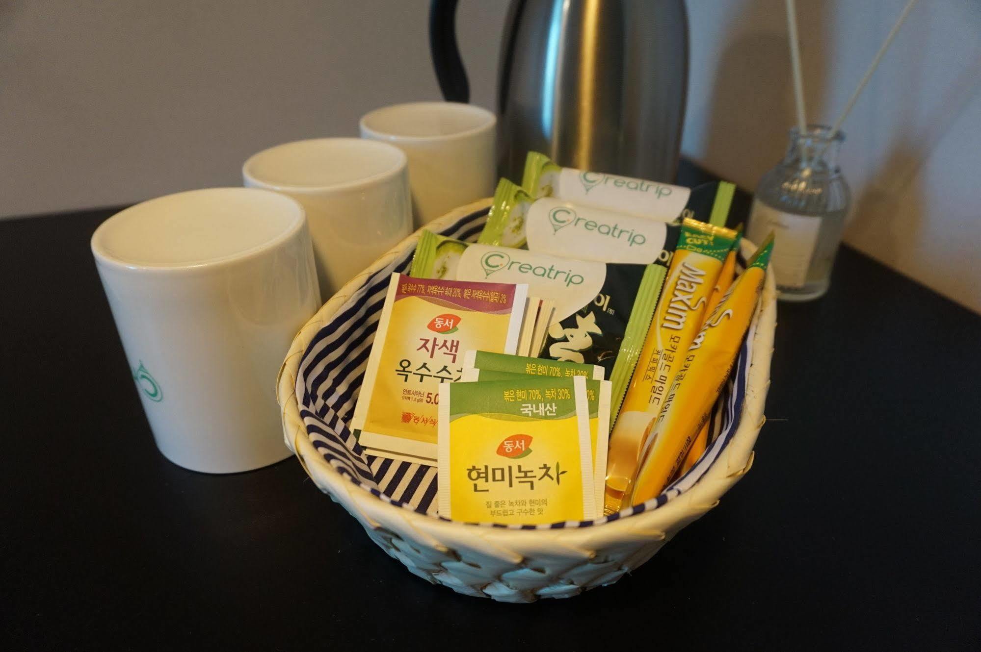 Sinchon Cooing Guesthouse Seoul