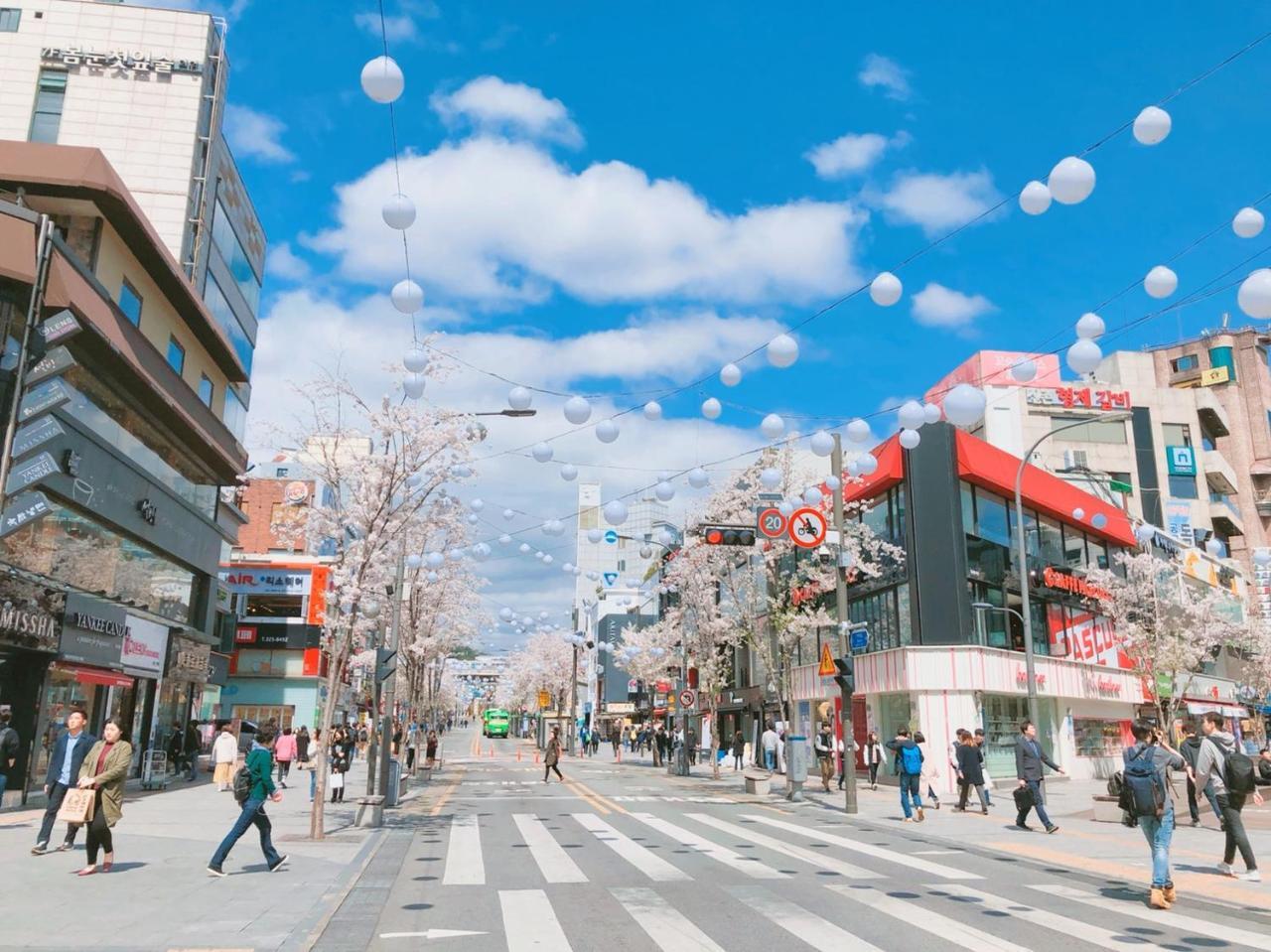Sinchon Cooing Guesthouse Guest house